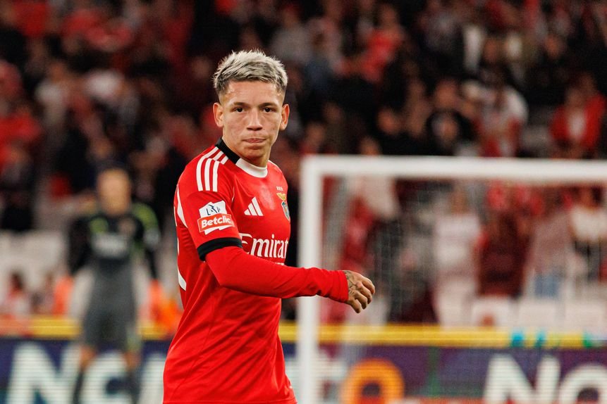 Futebolista Do Benfica Gialuca Prestianni